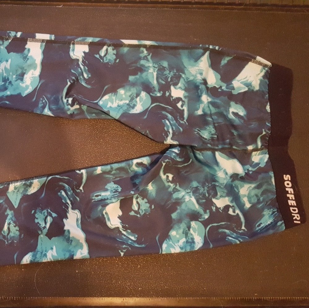 Size medium soffe workout pants